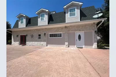 9500 Mayfield Avenue #E, Shiro, TX 77876 - Photo 1
