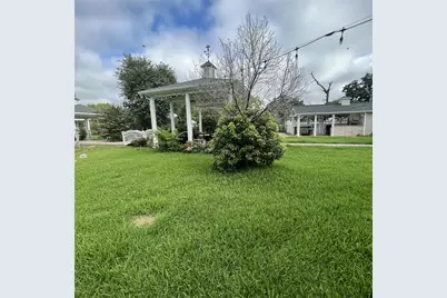 9500 Mayfield Avenue #E, Shiro, TX 77876 - Photo 20