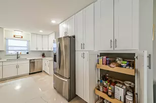 5731 Grape St, Houston, TX 77096 - Photo 10