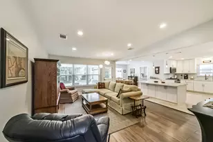 5731 Grape St, Houston, TX 77096 - Photo 4