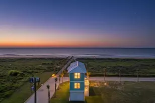 683 Seaside Dr, Crystal Beach, TX 77650 - Photo 40