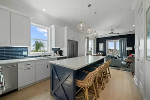 683 Seaside Dr, Crystal Beach, TX 77650 - Photo 12