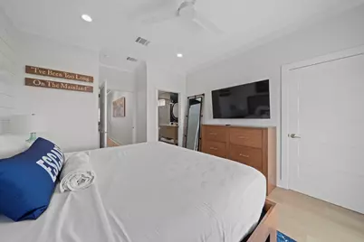 683 Seaside Dr, Crystal Beach, TX 77650 - Photo 24