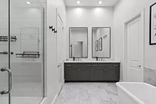 2605 Maxroy St, Houston, TX 77007 - Photo 4