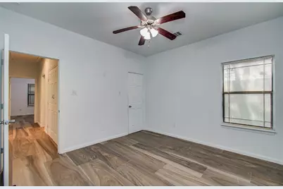 8040 Howton St Street #1-2, Houston, TX 77028 - Photo 18