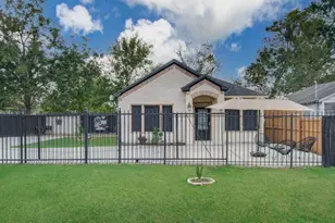 8040 Howton St St, Houston, TX 77028 - Photo 36