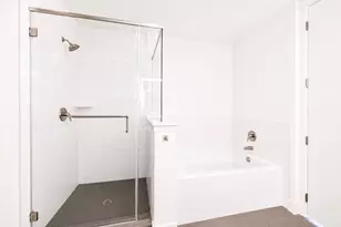 3120 Smith St, Houston, TX 77006 - Photo 8