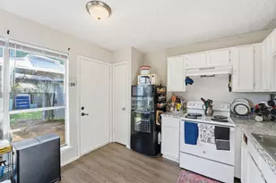 3735 Meadow Pl Dr, Houston, TX 77082 - Photo 8