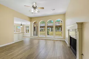 115 Chariss Glen Dr, League City, TX 77573 - Photo 6