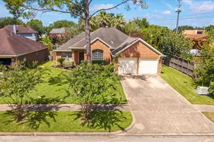 115 Chariss Glen Dr, League City, TX 77573 - Photo 32