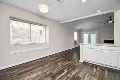 13002 Kingsmill Drive, Sugar Land, TX 77478 - Photo 8