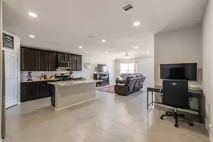 207 Ashley Falls Ln, Rosharon, TX 77583 - Photo 6