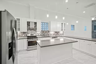 206 Burr St, Houston, TX 77011 - Photo 10
