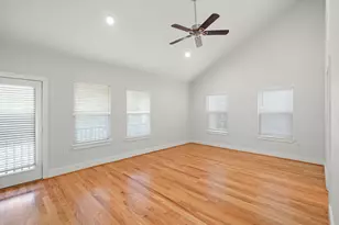 206 Burr St, Houston, TX 77011 - Photo 28