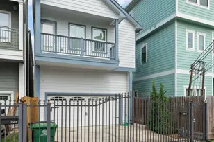 206 Burr St, Houston, TX 77011 - Photo 2