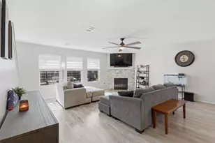 16852 Greenhouse St, Conroe, TX 77385 - Photo 6