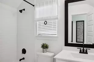 11417 Lucky Fls Dr, Houston, TX 77047 - Photo 8