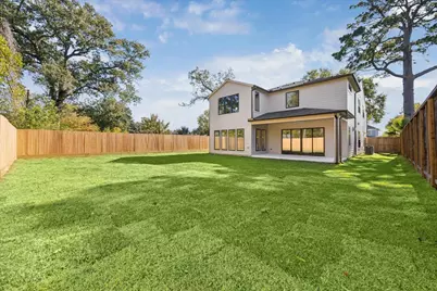 910 W 41st Street, Houston, TX 77018 - Photo 32