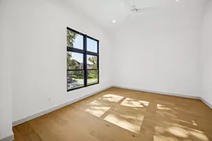 910 W 41st St, Houston, TX 77018 - Photo 24