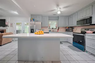 13351 Oak Leaf Ln, Houston, TX 77015 - Photo 12