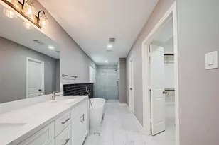 1623 Cherry Ridge Dr, Houston, TX 77077 - Photo 28