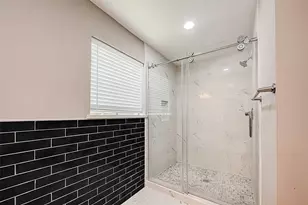 1623 Cherry Ridge Dr, Houston, TX 77077 - Photo 30