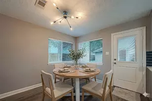 1623 Cherry Ridge Dr, Houston, TX 77077 - Photo 10