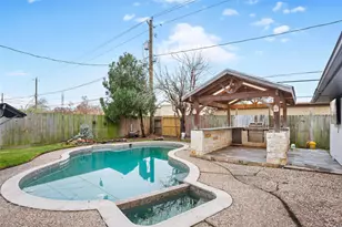 8406 Glen Valley Dr, Houston, TX 77061 - Photo 28