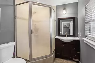 8406 Glen Valley Dr, Houston, TX 77061 - Photo 16