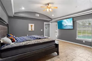 8406 Glen Valley Dr, Houston, TX 77061 - Photo 16