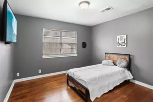 8406 Glen Valley Dr, Houston, TX 77061 - Photo 18