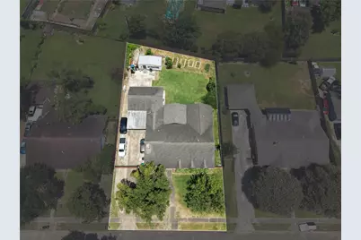 7718 Hiawatha Drive, Houston, TX 77036 - Photo 4