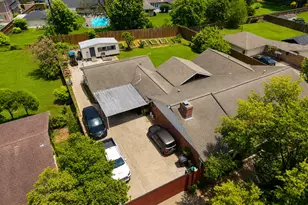 7718 Hiawatha Dr, Houston, TX 77036 - Photo 34