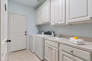 1766 Canyon Lake Creek Dr, Conroe, TX 77304 - Photo 34