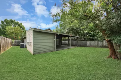 13827 Bay Gardens Drive, Sugar Land, TX 77498 - Photo 32