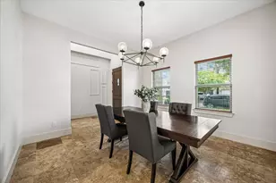 6010 Tyne St, Houston, TX 77007 - Photo 10