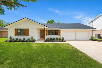 104 Oriole Lane, Angleton, TX 77515 - Photo 2