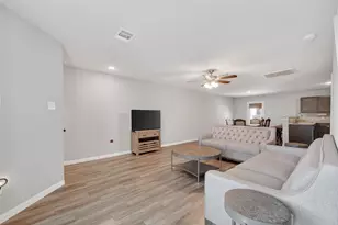 2516 Boss St, La Marque, TX 77568 - Photo 8