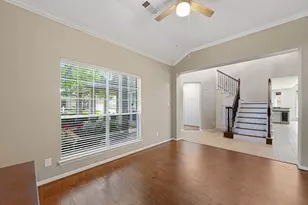 10227 Crescent Bluff Ln, Houston, TX 77070 - Photo 8