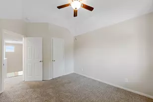 10227 Crescent Bluff Ln, Houston, TX 77070 - Photo 32