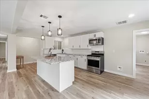 2409 Grand Blvd, Port Neches, TX 77651 - Photo 12