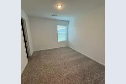 16750 N Marie Village Dr, Conroe, TX 77306 - Photo 14