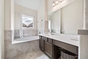 1510 Brayson Oaks Pl, Houston, TX 77043 - Photo 26
