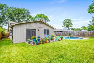 16422 Dunmoor Dr, Houston, TX 77059 - Photo 22