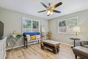 16422 Dunmoor Dr, Houston, TX 77059 - Photo 10