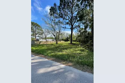 6427 Pinecrest Drive, Hitchcock, TX 77563 - Photo 2