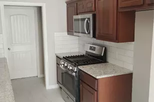 1105 Hall St, Bryan, TX 77803 - Photo 12