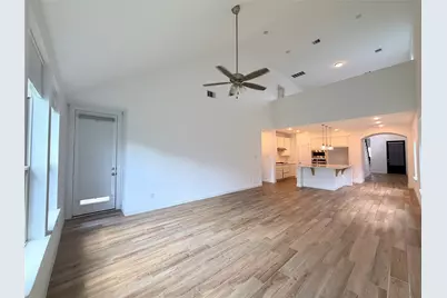 5039 Aspen Orchard Drive, Houston, TX 77066 - Photo 8