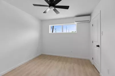 6840 Fairway Drive #13, Houston, TX 77087 - Photo 14
