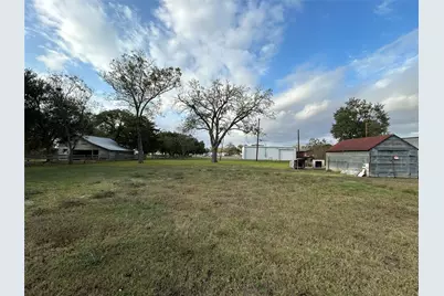 810 Morris Street, East Bernard, TX 77435 - Photo 1